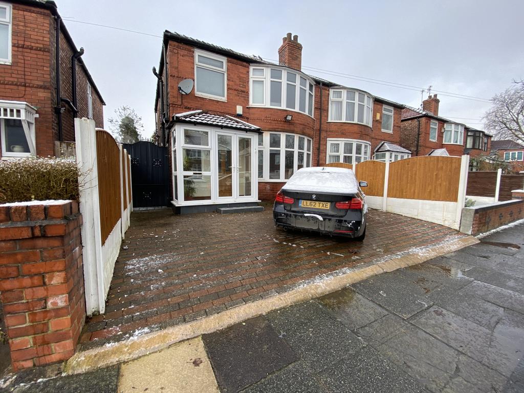 3 Semi Detached Bedroom House For Sale