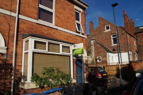 6 bedroom end of terrace house to rent - West Avenue, Derby DE1