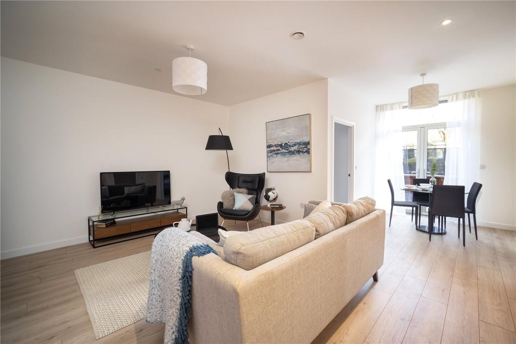 Plot 3, Show Home