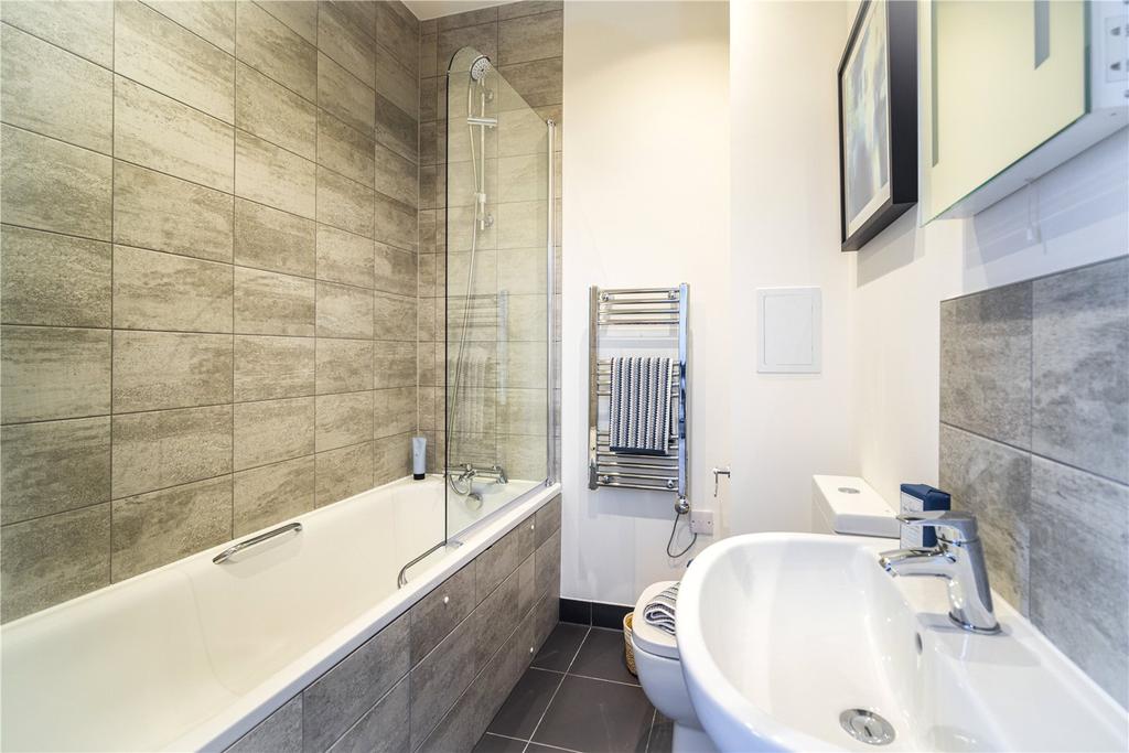 Plot 3, Show Home