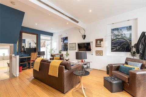 8 Wickersley Road, London, SW11 5QS