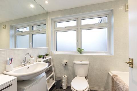 8 Wickersley Road, London, SW11 5QS