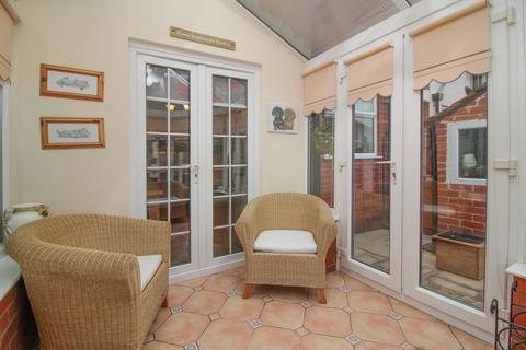 8 Beach Road, Fleetwood, FY7 8PT