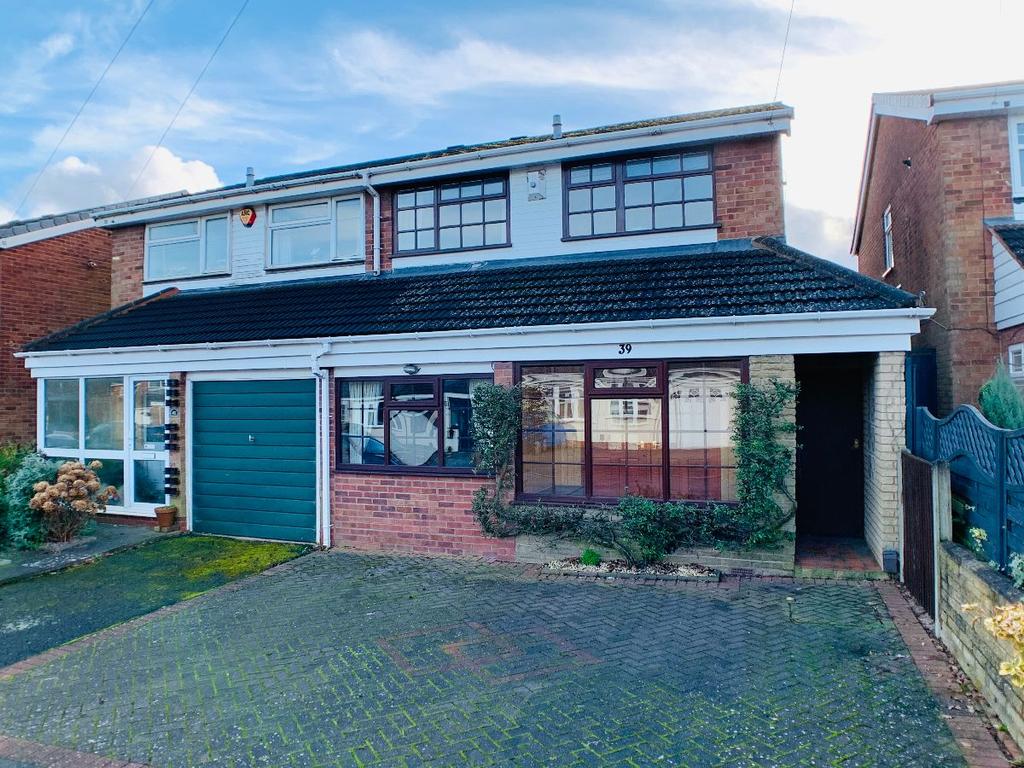 Ashdale Drive, Birmingham 3 bed semidetached house £240,000