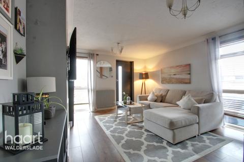 9 Iris Close, Chatham, ME5 9QD