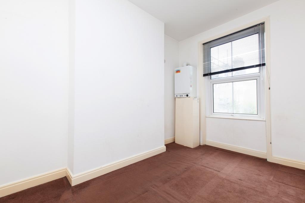Apartment in Finsbury Park - View 4