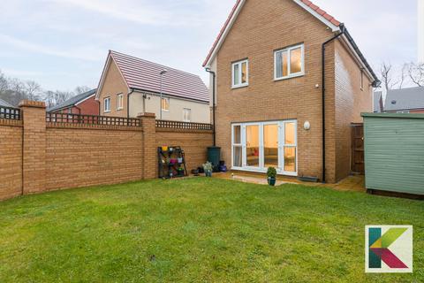 56 Walter Mills Way, Oldham, OL4 3FU