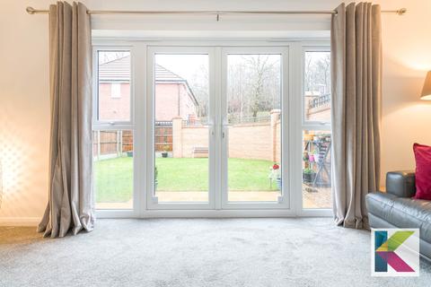 56 Walter Mills Way, Oldham, OL4 3FU