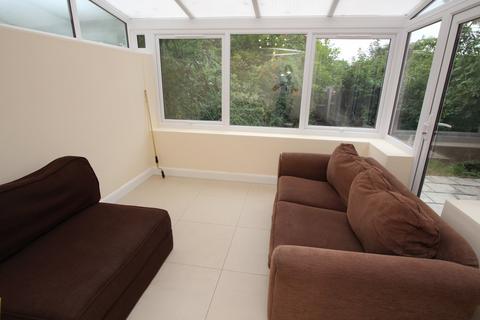 4 bedroom terraced house to rent, Addison Gardens, Surbiton KT5