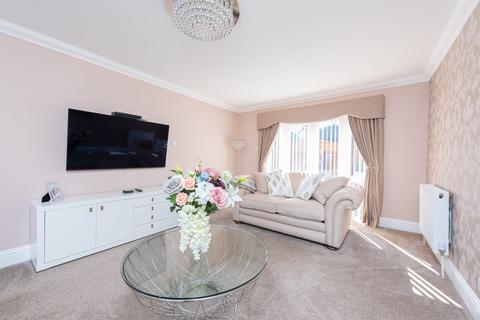 2 Driftway Road, Hook, RG27 9SB