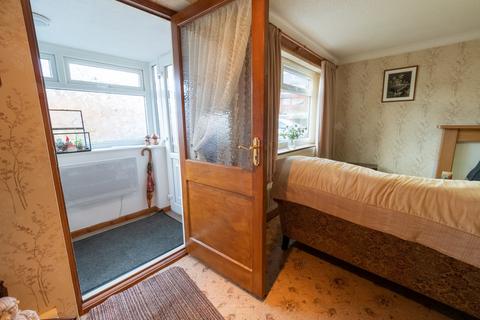 18 Moor Close, Darwen, BB3 3LG