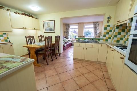 18 Moor Close, Darwen, BB3 3LG