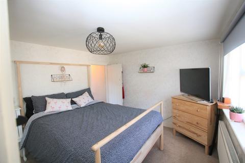 2 bedroom end of terrace house for sale, Dunmow