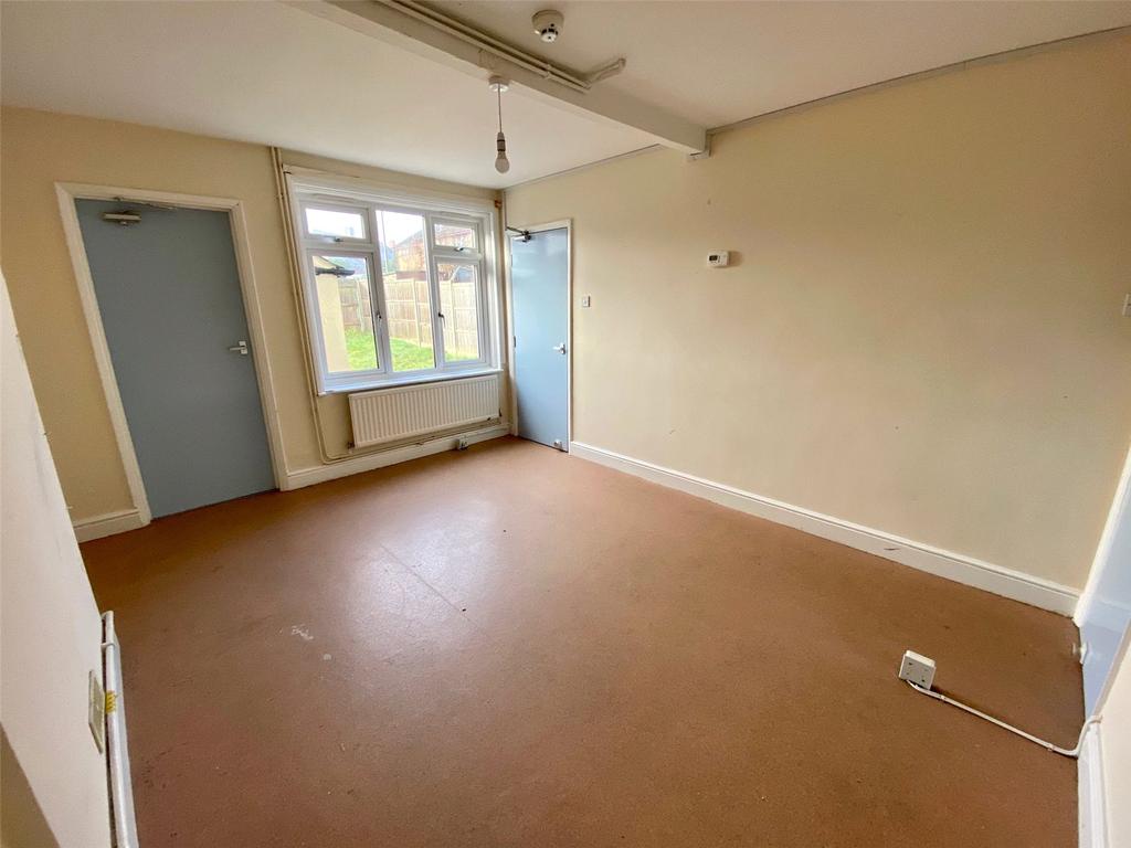 Wellington Terrace, Basingstoke, RG23 3 bed terraced house £299,950