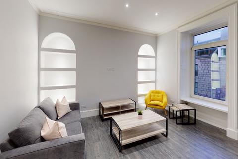 2 bedroom flat to rent, Crown Street, City Centre, Aberdeen, AB11