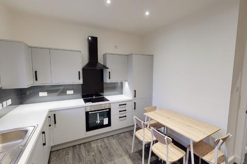 2 bedroom flat to rent, Crown Street, City Centre, Aberdeen, AB11
