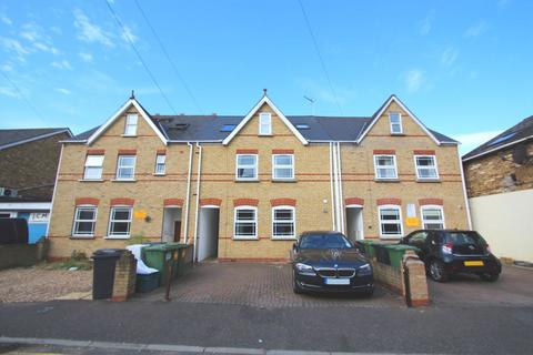 6 bedroom terraced house to rent - Southsea Road, Kingston Upon Thames KT1
