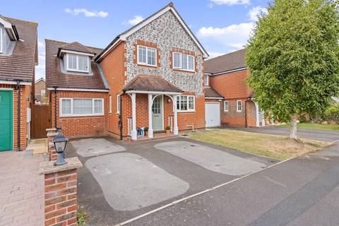 Kidd Road, Chichester, PO19 6YF