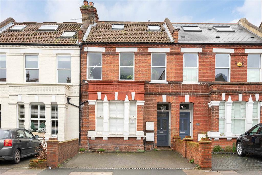 Queens Road, Wimbledon, London, SW19 2 bed flat for sale £575,000