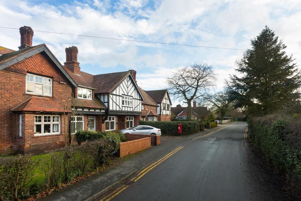 Main Street, Escrick, York 3 bed house for sale