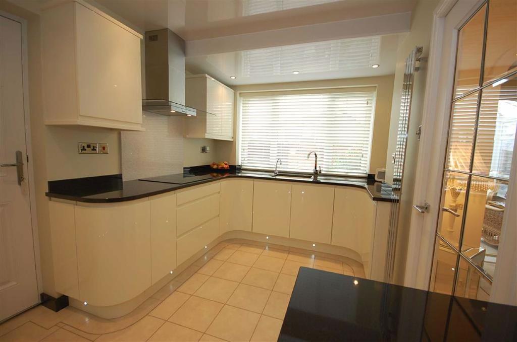 Kitchen breakfast room