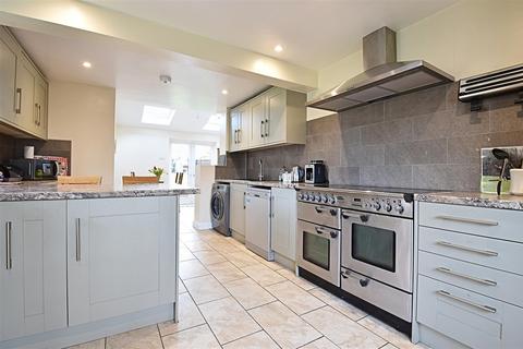 2 Forge Meads, Wittersham, Tenterden, TN30 7PE
