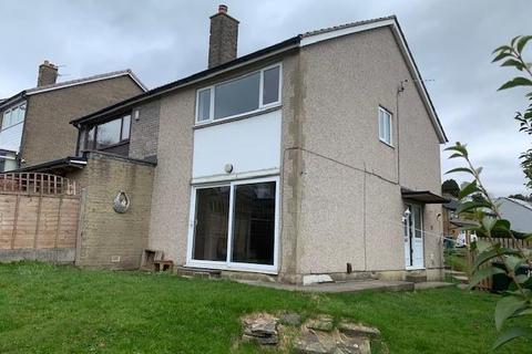 11 Alpine Rise, Thornton, Bradford, BD13 3NA