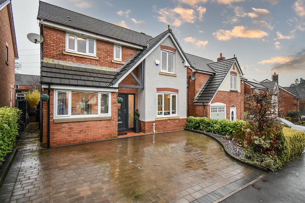 Parkdale Gardens, Blackburn 4 bed detached house £240,000