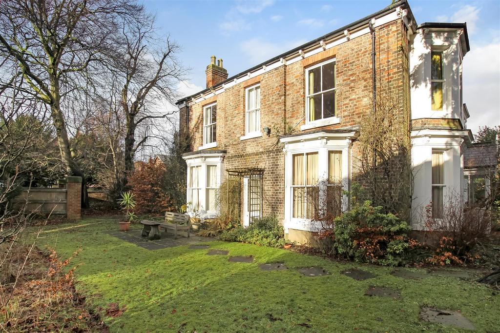 Elton Parade, Darlington 5 bed detached house for sale £575,000