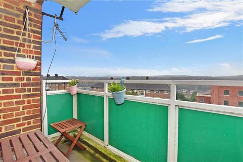 151 Kingsdown Avenue, South Croydon, CR2 6QN