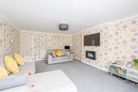 10 Leat Close, Norton, Malton, YO17 9EQ