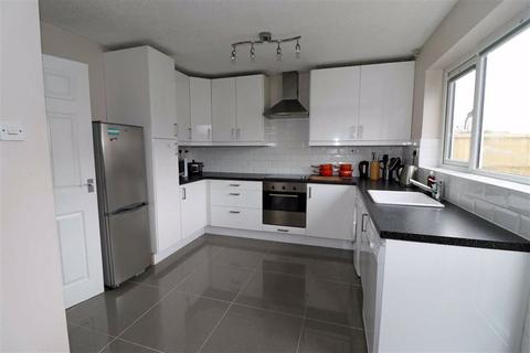 24 Hathaway Drive, Warwick, CV34 5RD