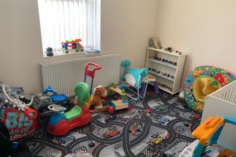 9 Greasbrough Road, Parkgate, Rotherham, S62 6HP