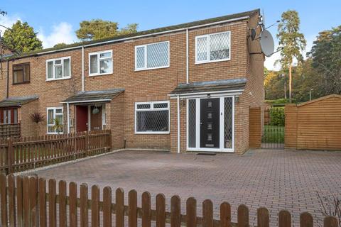 33 Liddell Way, Ascot, SL5 9UT
