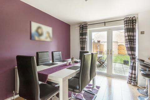 33 Liddell Way, Ascot, SL5 9UT