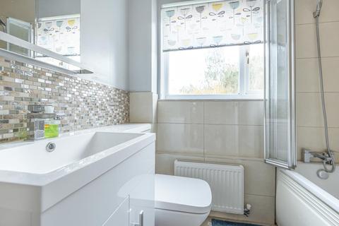 33 Liddell Way, Ascot, SL5 9UT