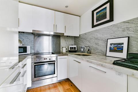 1 bedroom apartment to rent, New Providance Wharf, E14