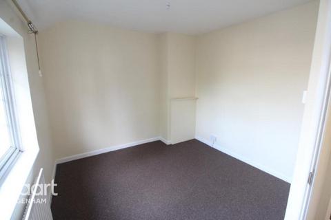 3 bedroom end of terrace house to rent, Alibon Road, Dagenham