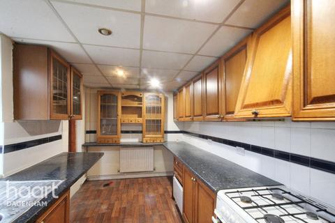 3 bedroom end of terrace house to rent, Alibon Road, Dagenham