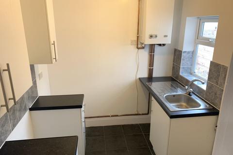 2 bedroom terraced house to rent - Dollond Street, Blackley