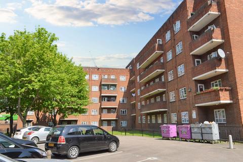 2 bedroom flat to rent, Hughes mansions, Vallance Road, Whitechapel, London E1