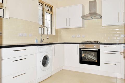 2 bedroom flat to rent, Hughes mansions, Vallance Road, Whitechapel, London E1