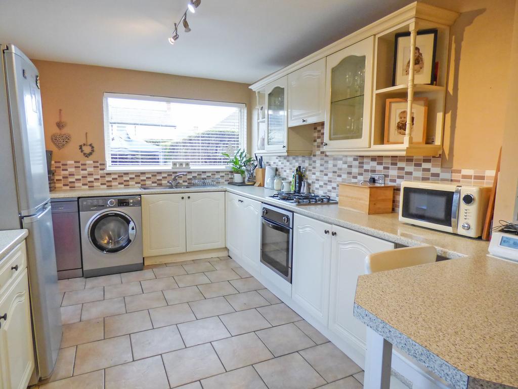 Shields Road, Morpeth... 3 bed terraced house £139,950