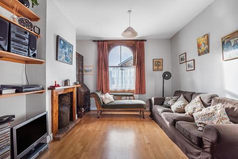 91 Lynton Road, London, SE1 5QT