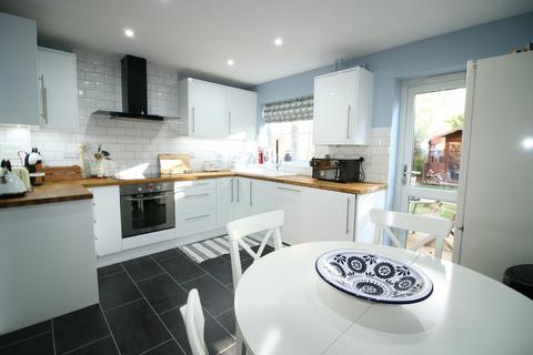 10 The Tithe, Ifield, Crawley, RH11 0NR