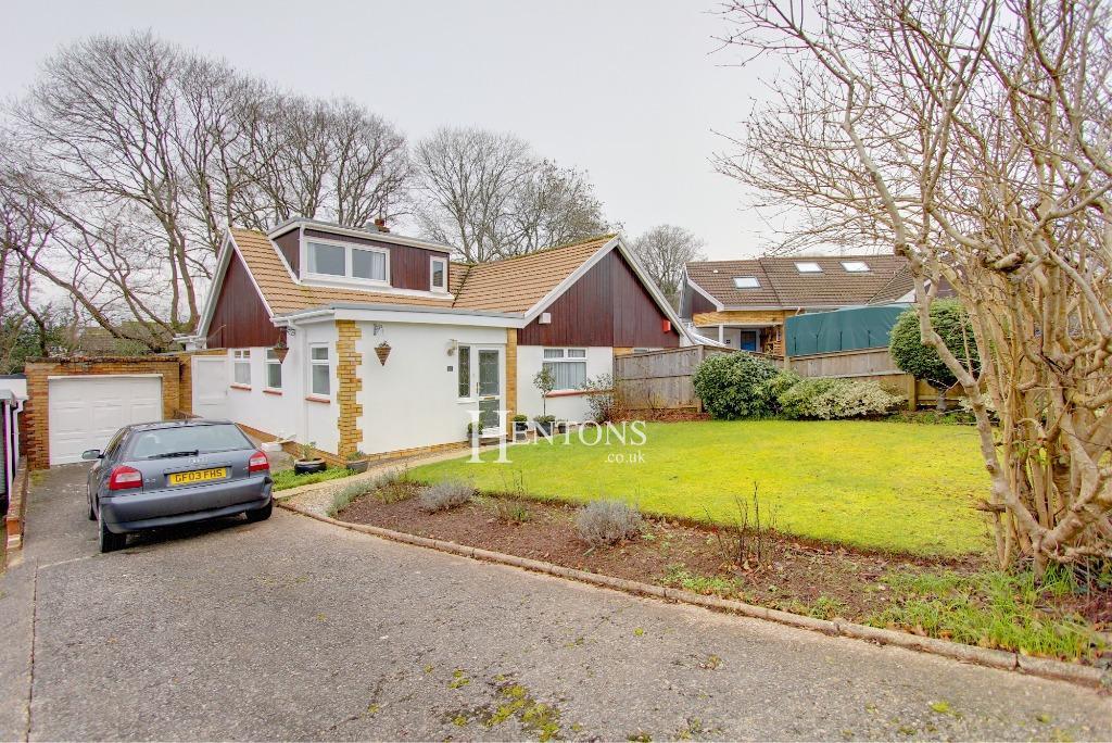 Carnegie Drive Lakeside, Cardiff 3 bed semidetached bungalow £395,000