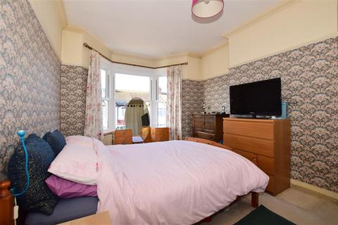 53 Whitford Gardens, Mitcham, CR4 4AB