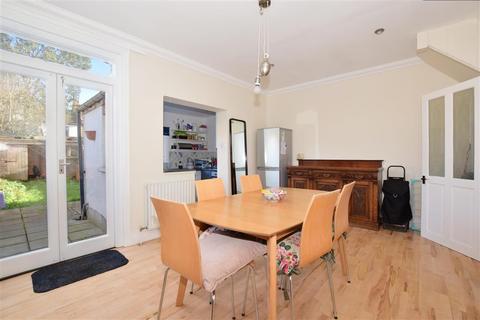 53 Whitford Gardens, Mitcham, CR4 4AB