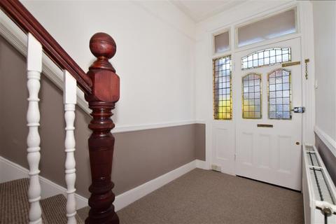 53 Whitford Gardens, Mitcham, CR4 4AB