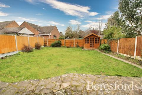 8 Pear Trees, Ingrave, Brentwood, CM13 3RP